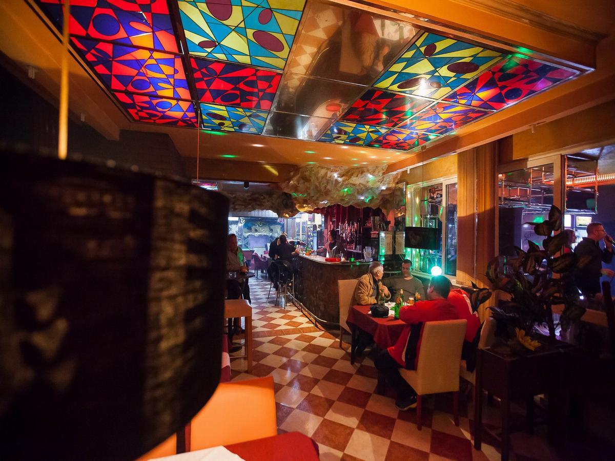 Jet Star MotelZivinice エクステリア 写真