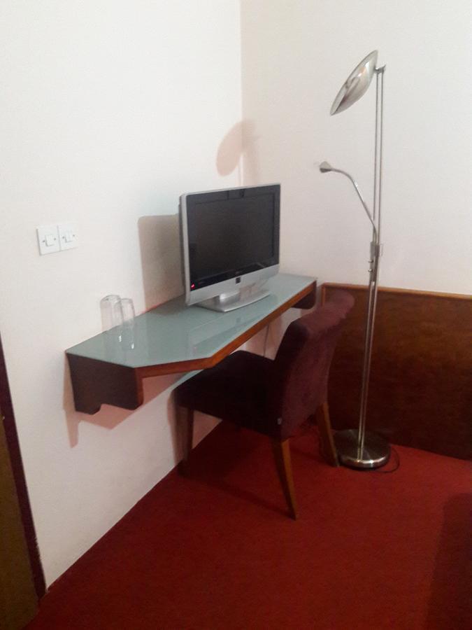 Jet Star MotelZivinice エクステリア 写真